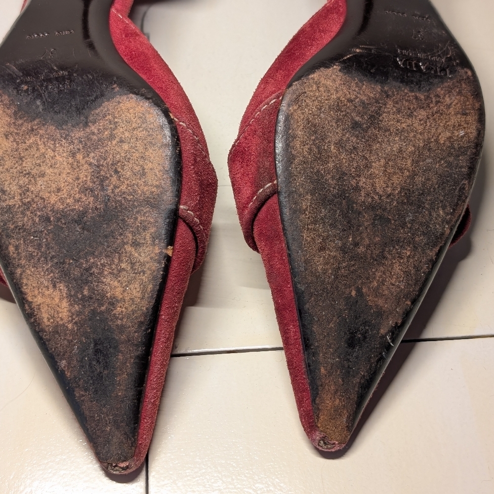 PRADA RARE VINTAGE Red Suede Buckle Kitten Heels Circa Y2K - 37 EU/7 US - Picture 13 of 15